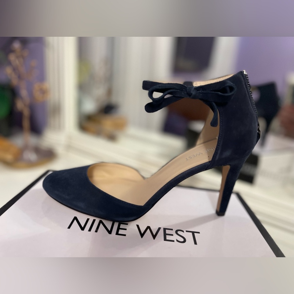 Brand new navy shoes